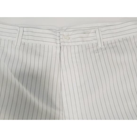 PGA Tour Light Weight White / Gray Striped Polyester Men's Golf Shorts | Size 36 - Picture 4 of 10
